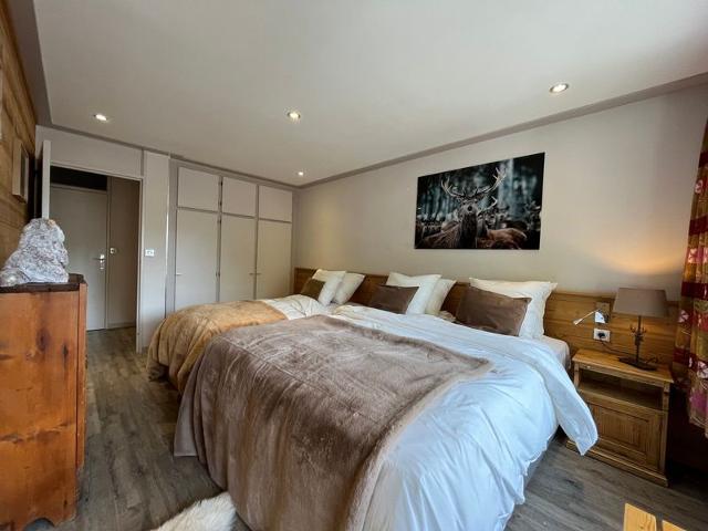 Modern apartment with balcony, WiFi and equipped kitchen FR-1-694-168 - Val d'Isère Centre