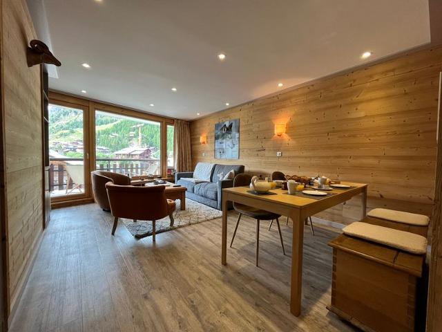 Modern apartment with balcony, WiFi and equipped kitchen FR-1-694-168 - Val d'Isère Centre