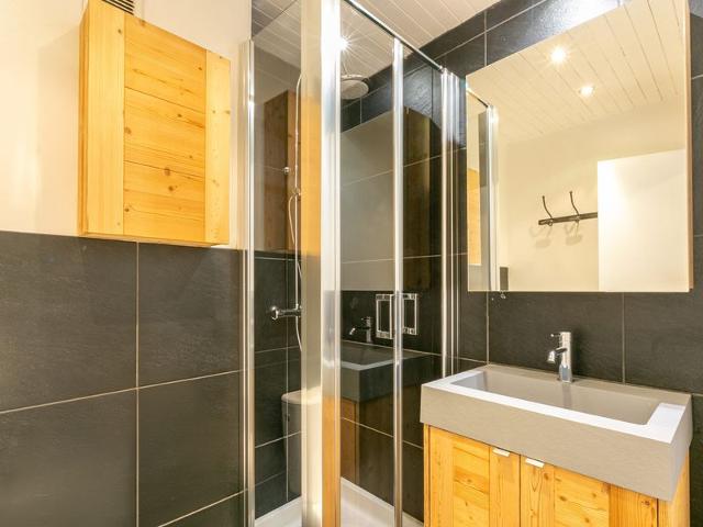 Studio 19m², Balcony, Ski-in/Ski-out - Val d'Isère FR-1-694-360 - Val d'Isère Centre