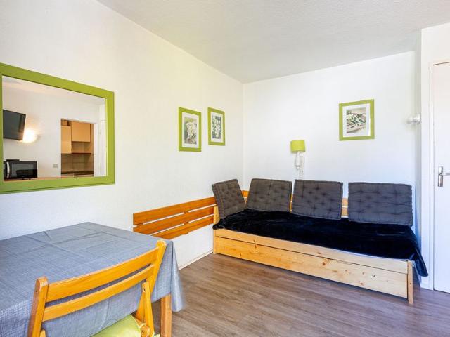 Cozy Ski-In/Ski-Out Studio in La Daille, Val-d'Isère – Close to Shops and Ski School FR-1-694-286 - Val d'Isère La Daille