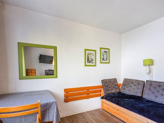 Cozy Ski-In/Ski-Out Studio in La Daille, Val-d'Isère – Close to Shops and Ski School FR-1-694-286 - Val d'Isère La Daille