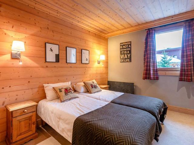 Luxury Chalet with Spacious Interiors, Fireplace, Sauna, and Mountain Atmosphere FR-1-694-14 - Val d'Isère Centre