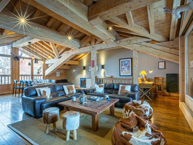 Luxury Chalet with Spacious Interiors, Fireplace, Sauna, and Mountain Atmosphere FR-1-694-14 - Val d'Isère Centre
