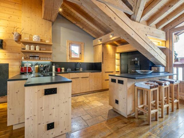 Luxury Chalet with Spacious Interiors, Fireplace, Sauna, and Mountain Atmosphere FR-1-694-14 - Val d'Isère Centre