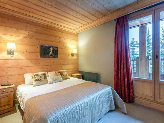 Luxury Chalet with Spacious Interiors, Fireplace, Sauna, and Mountain Atmosphere FR-1-694-14 - Val d'Isère Centre