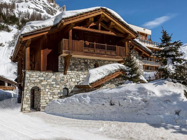 Luxury Chalet with Spacious Interiors, Fireplace, Sauna, and Mountain Atmosphere FR-1-694-14 - Val d'Isère Centre