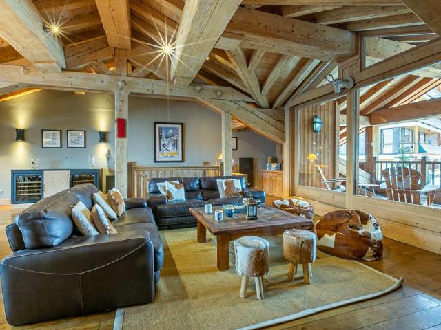 Luxury Chalet with Spacious Interiors, Fireplace, Sauna, and Mountain Atmosphere FR-1-694-14 - Val d'Isère Centre