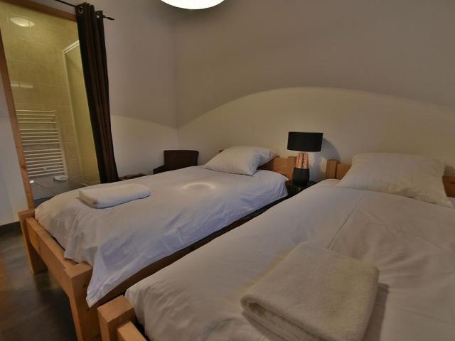 Apartment for 6, 3 bed, parking, near slopes - Grand-Bornand FR-1-467-128 - Le Grand Bornand