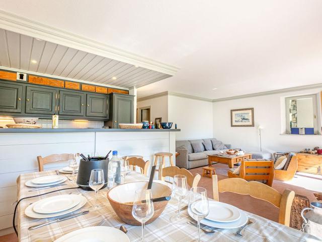 Luxury apartment with fireplace and parking at the slopes FR-1-694-247 - Val d'Isère Le Châtelard