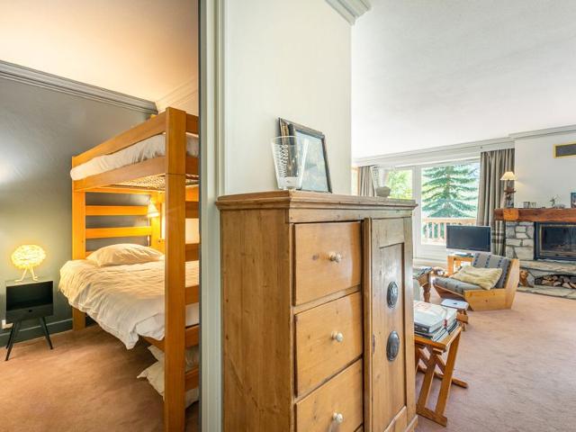 Luxury apartment with fireplace and parking at the slopes FR-1-694-247 - Val d'Isère Le Châtelard