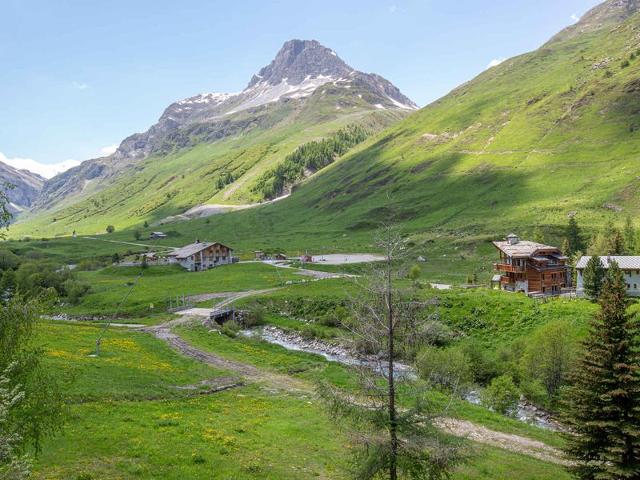 Luxury apartment with fireplace and parking at the slopes FR-1-694-247 - Val d'Isère Le Châtelard