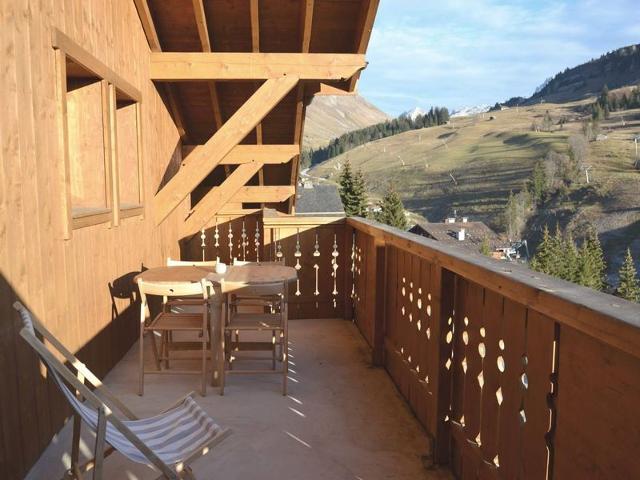 Duplex for 8, 3 bedrooms, south-facing balcony, walk to slopes FR-1-391-184 - Le Grand Bornand