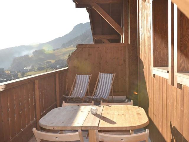 Duplex for 8, 3 bedrooms, south-facing balcony, walk to slopes FR-1-391-184 - Le Grand Bornand