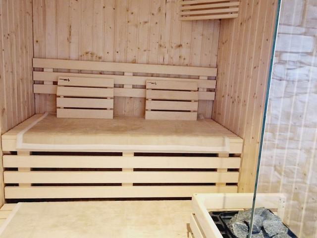 Luxury chalet with sauna, ski room and parking near the slopes FR-1-755-30 - Plagne Montalbert