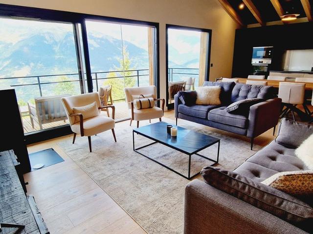 Luxury chalet with sauna, ski room and parking near the slopes FR-1-755-30 - Plagne Montalbert