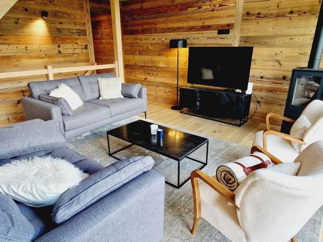 Luxury chalet with sauna, ski room and parking near the slopes FR-1-755-30 - Plagne Montalbert