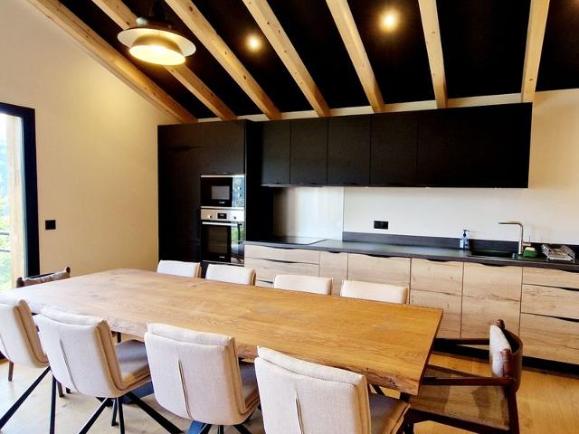 Luxury chalet with sauna, ski room and parking near the slopes FR-1-755-30 - Plagne Montalbert