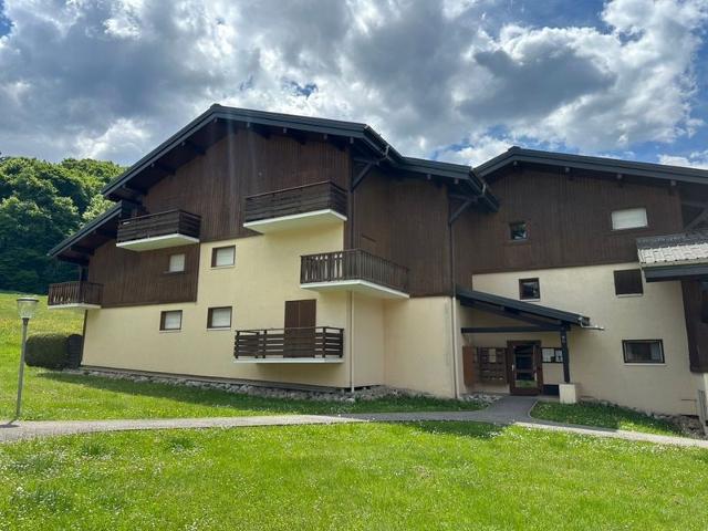 Charming renovated studio near cable car with terrace and parking FR-1-642-96 - Morillon Village