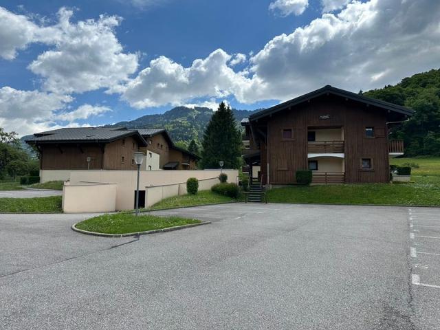 Charming renovated studio near cable car with terrace and parking FR-1-642-96 - Morillon Village