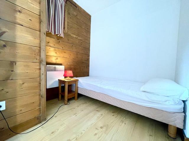 Triplex apartment with pool, parking, pets allowed FR-1-624-169 - Samoëns