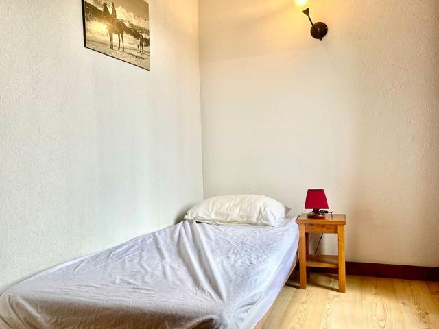 Triplex apartment with pool, parking, pets allowed FR-1-624-169 - Samoëns