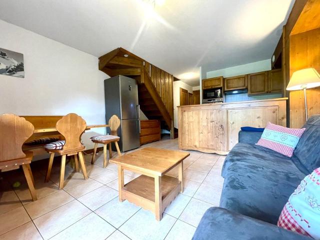 Triplex apartment with pool, parking, pets allowed FR-1-624-169 - Samoëns