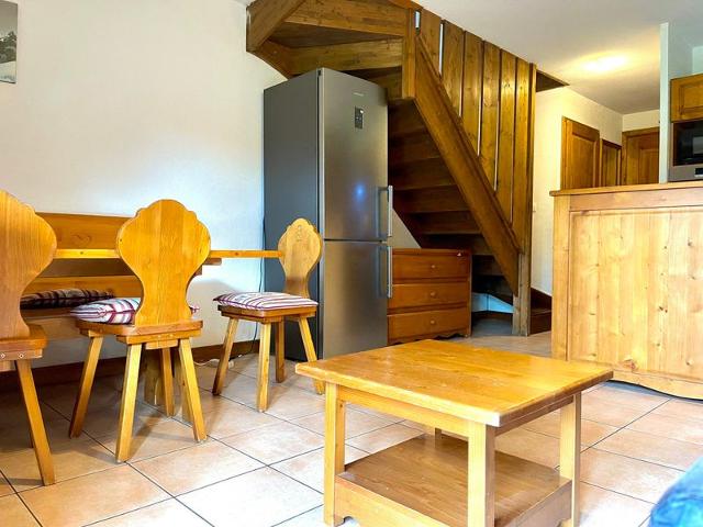 Triplex apartment with pool, parking, pets allowed FR-1-624-169 - Samoëns