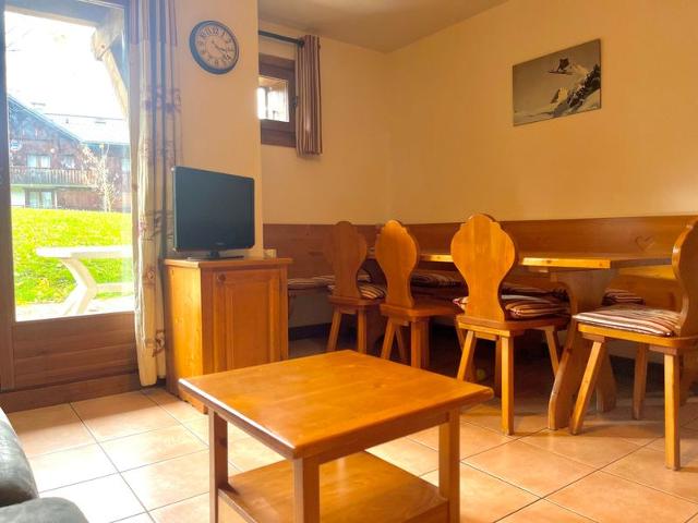Triplex apartment with pool, parking, pets allowed FR-1-624-169 - Samoëns