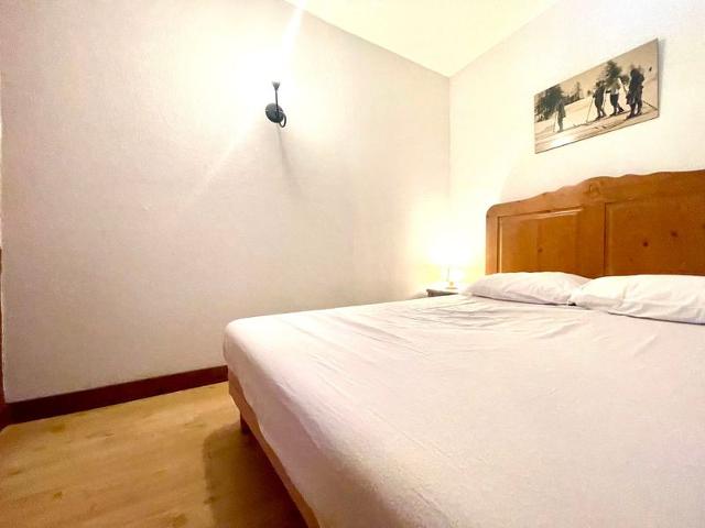 Triplex apartment with pool, parking, pets allowed FR-1-624-169 - Samoëns