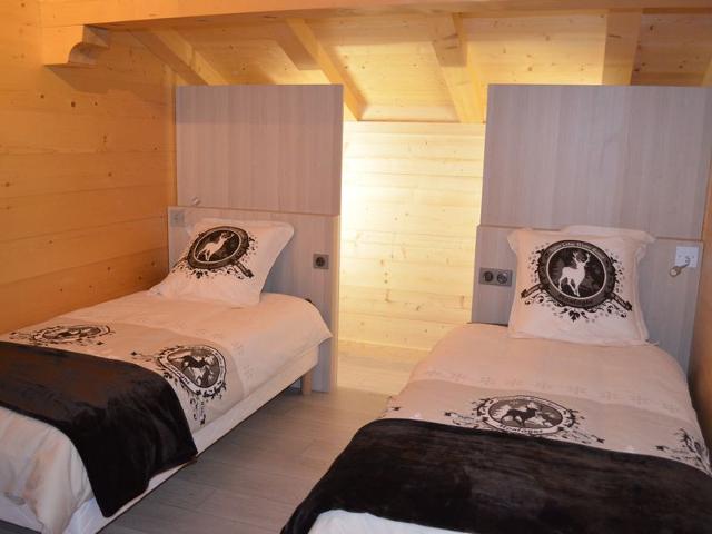 Luxury 5-star chalet for 10, near slopes with garage, Le Grand-Bornand FR-1-467-93 - Le Grand Bornand