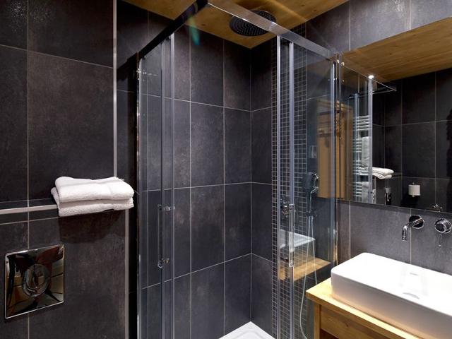 Cozy Mountain Studio for 4 with Wellness Access in Le Grand-Bornand Village FR-1-467-37 - Le Grand Bornand