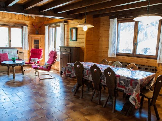 Spacious 4-bedroom Chalet near slopes, Le Grand Bornand FR-1-467-134 - Le Grand Bornand