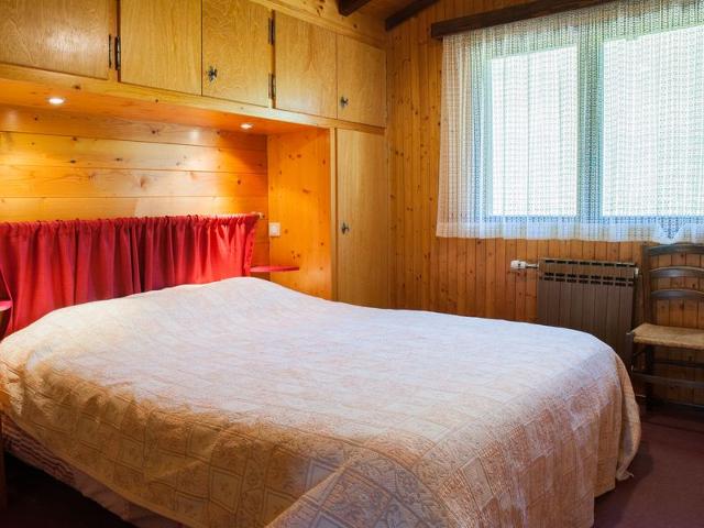 Spacious 4-bedroom Chalet near slopes, Le Grand Bornand FR-1-467-134 - Le Grand Bornand
