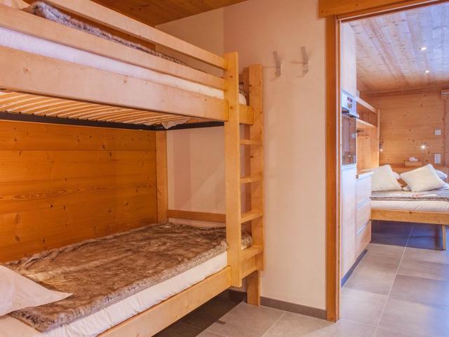 Mountain-style studio with balcony, mountain views and wellness access FR-1-467-38 - Le Grand Bornand