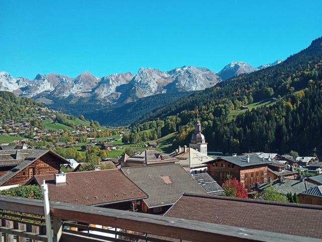 Mountain-style studio with balcony, mountain views and wellness access FR-1-467-38 - Le Grand Bornand