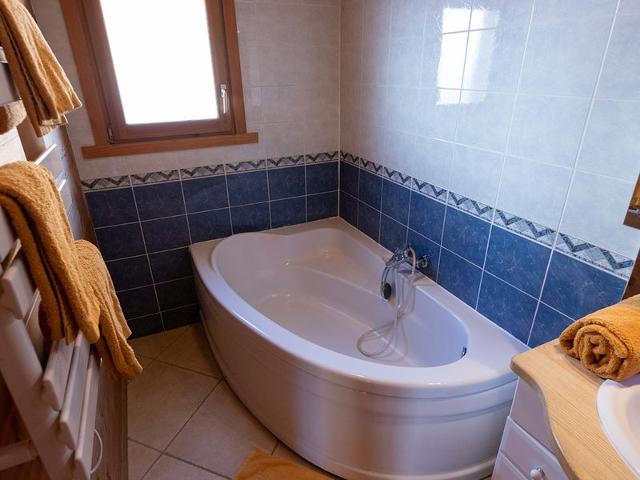 Spacious chalet 10 pers. near ski slopes, private parking FR-1-467-135 - Le Grand Bornand