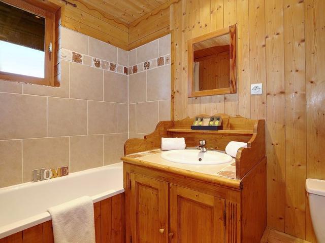 Luxury chalet 8 bedrooms with sauna and parking in Courchevel La Tania FR-1-575-232 - La Tania