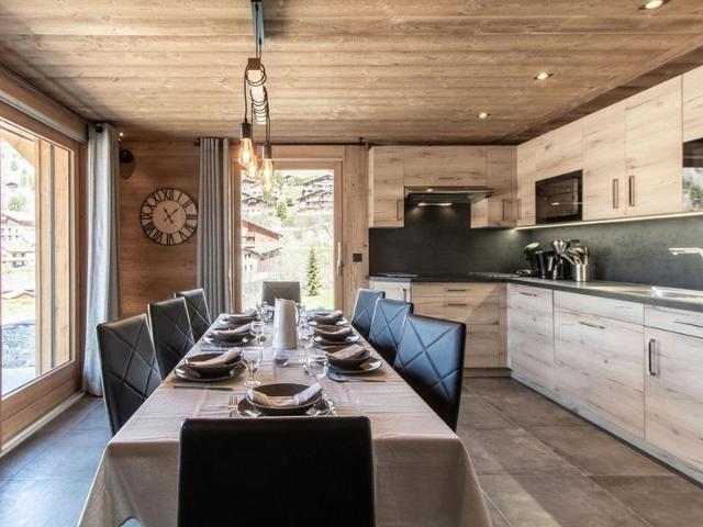 Cozy apartment with sauna and spa, ski-in location FR-1-467-141 - Le Grand Bornand