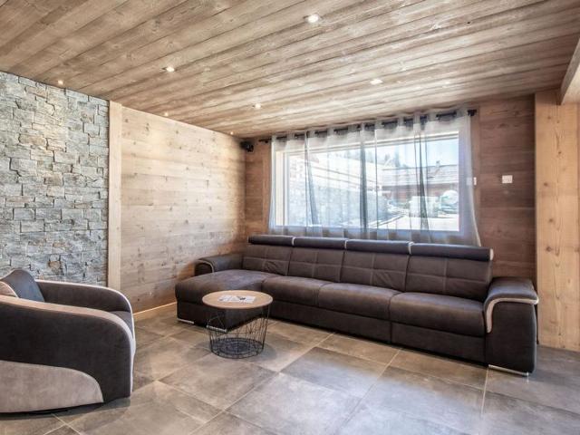 Cozy apartment with sauna and spa, ski-in location FR-1-467-141 - Le Grand Bornand