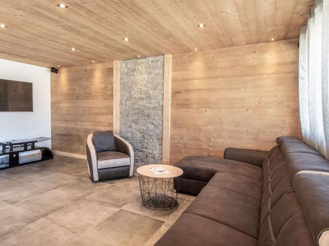 Cozy apartment with sauna and spa, ski-in location FR-1-467-141 - Le Grand Bornand