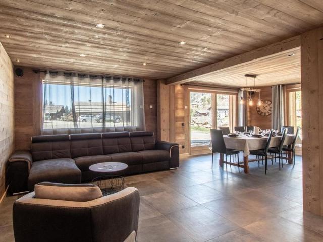 Cozy apartment with sauna and spa, ski-in location FR-1-467-141 - Le Grand Bornand