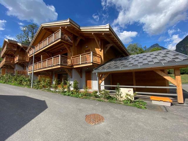 Bright apartment with balconies, WIFI and parking in Samoëns FR-1-624-172 - Samoëns