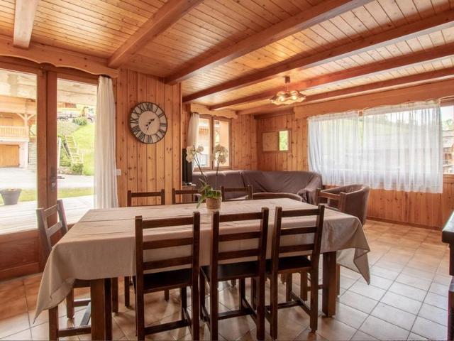 Apartment for 9 with sauna and spa at ski slopes, private parking FR-1-467-142 - Le Grand Bornand