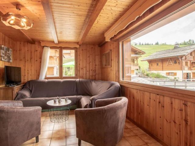 Apartment for 9 with sauna and spa at ski slopes, private parking FR-1-467-142 - Le Grand Bornand