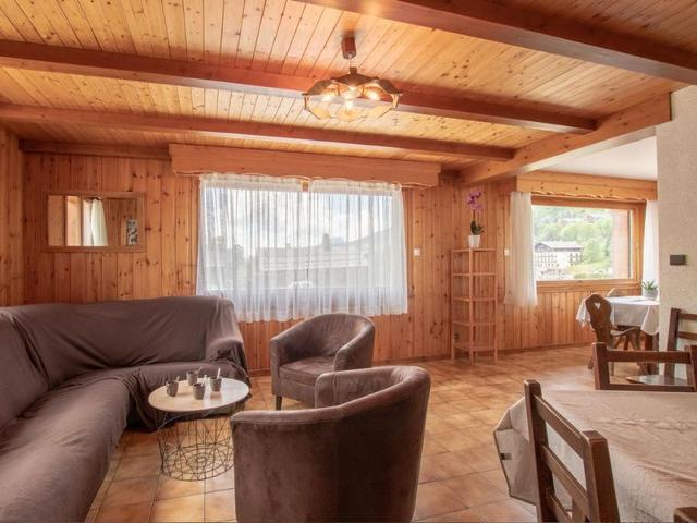 Apartment for 9 with sauna and spa at ski slopes, private parking FR-1-467-142 - Le Grand Bornand