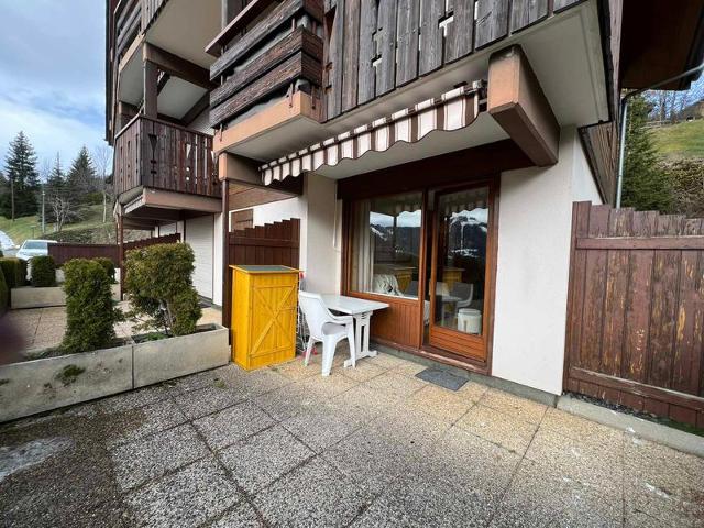 Design and cozy T2 in La Clusaz with south terrace and private garage FR-1-459-235 - La Clusaz