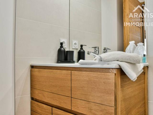 New apartment at slopes, parking, Wi-Fi, balcony, sleeps 6 FR-1-391-188 - Le Grand Bornand