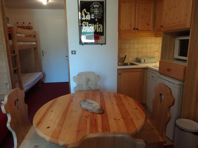 Charming 2-Room Apt for 4, Ski-in/Ski-out, South-Facing, Les Menuires FR-1-178-29 - Les Menuires Bruyères