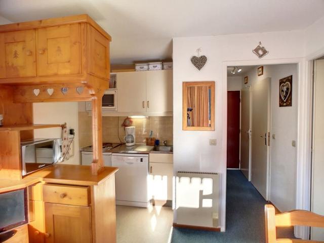 Charming 2-Room Apartment Ski-In/Ski-Out in Les Menuires - Carlines II 25B FR-1-178-36 - Les Menuires Bruyères