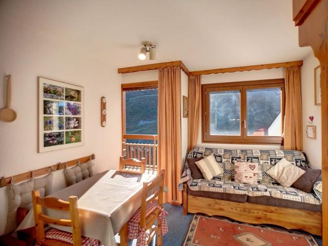 Charming 2-Room Apartment Ski-In/Ski-Out in Les Menuires - Carlines II 25B FR-1-178-36 - Les Menuires Bruyères